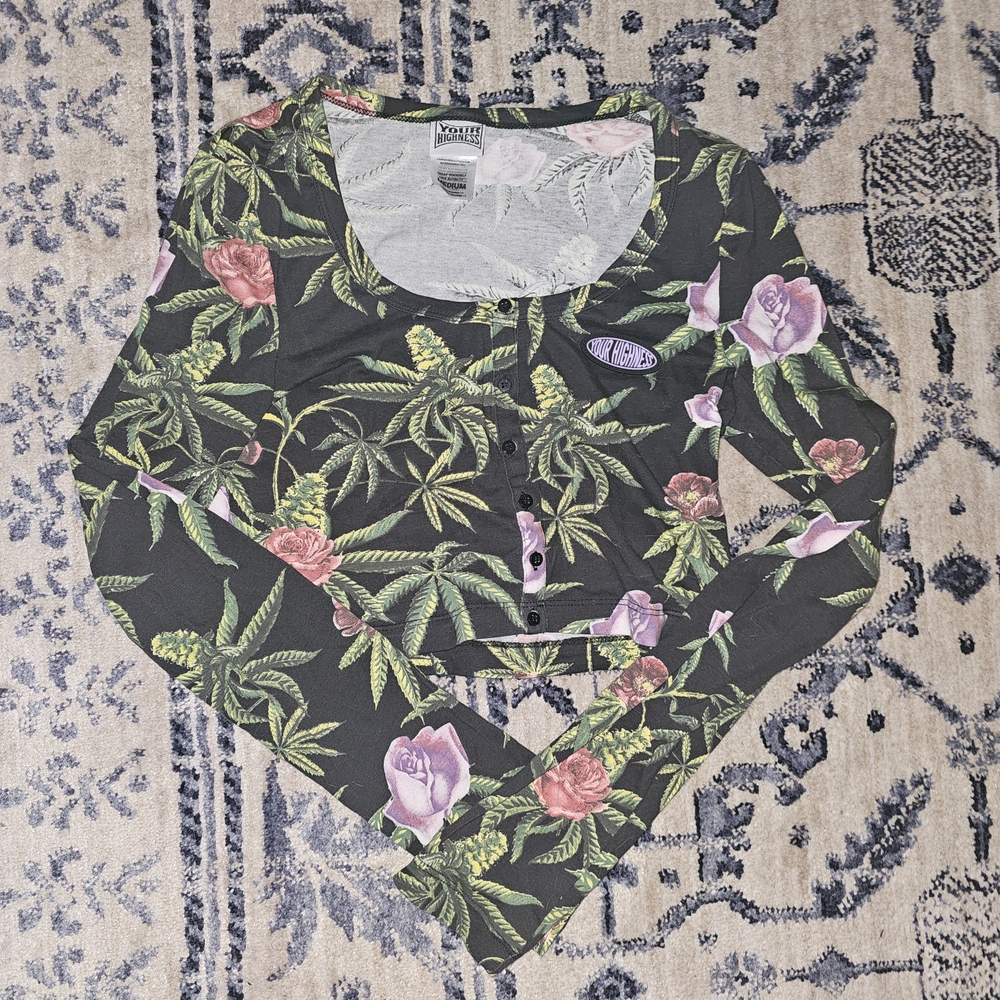 YOUR HIGHNESS Longe Seeve Crop Top